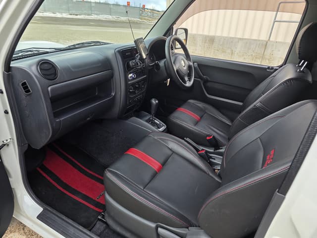 2009 Suzuki Jimny JDM car for sale — photo 18 of 24