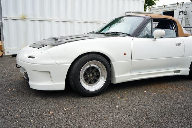 1991 Mazda Roadster (Eunos Roadster / MX-5) JDM car for sale — photo 22 of 24