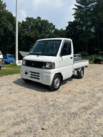 2001 Mitsubishi Minicab JDM car for sale — photo 4 of 25