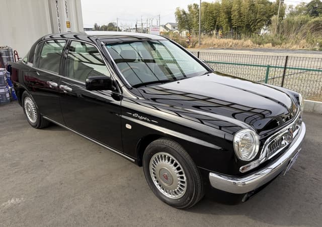 2001 Toyota Crown JDM car for sale — photo 8 of 10