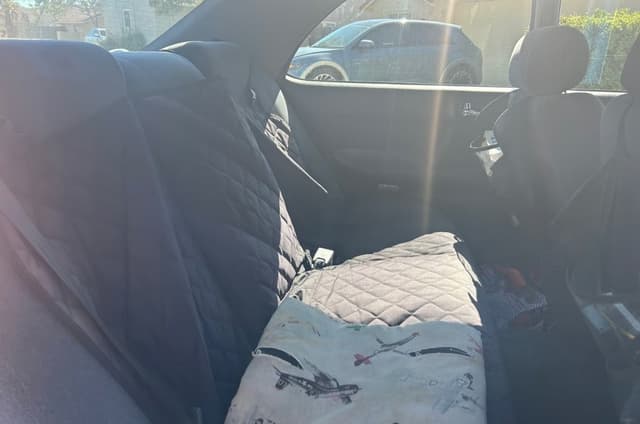 1996 Nissan Gloria JDM car for sale — photo 7 of 8