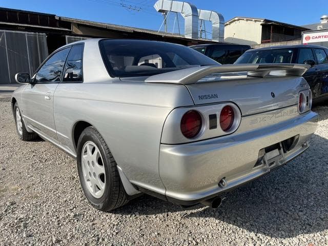 1993 Nissan Skyline JDM car for sale — photo 3 of 4