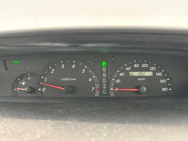2001 Toyota Noah JDM car for sale — photo 7 of 25