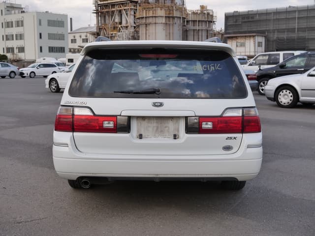 1999 Nissan Stagea JDM car for sale — photo 7 of 19