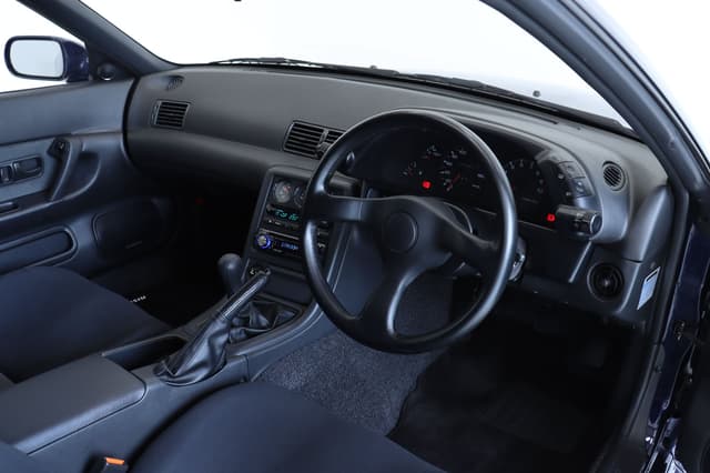 1993 Nissan Skyline JDM car for sale — photo 8 of 10