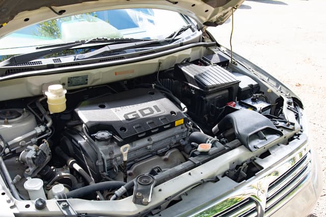 2001 Mitsubishi Chariot JDM car for sale — photo 12 of 15