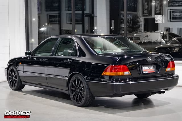 1997 Honda Legend JDM car for sale — photo 2 of 23