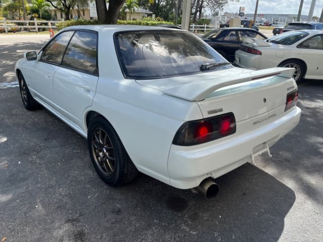 1990 Nissan Skyline JDM car for sale — photo 5 of 16