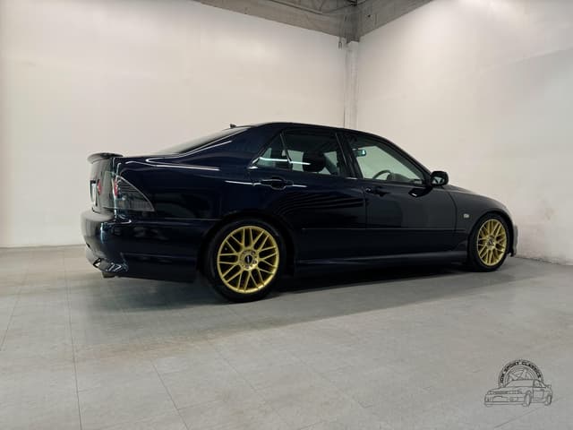 2000 Toyota Altezza JDM car for sale — photo 21 of 25