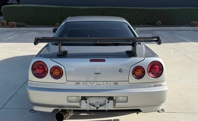 1998 Nissan Skyline JDM car for sale — photo 4 of 25