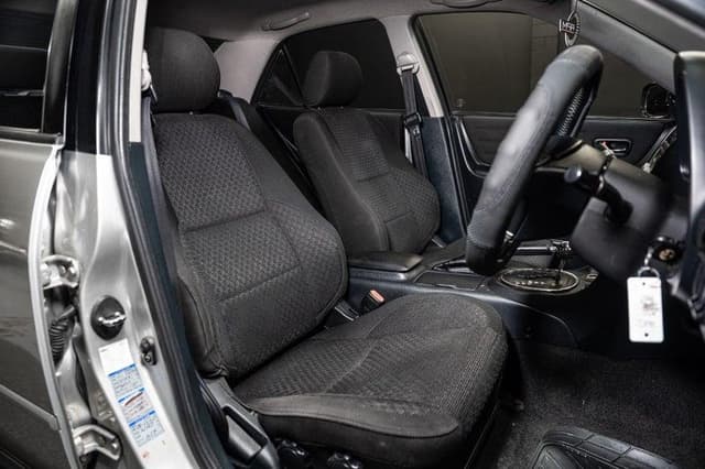 2001 Toyota Altezza JDM car for sale — photo 16 of 18