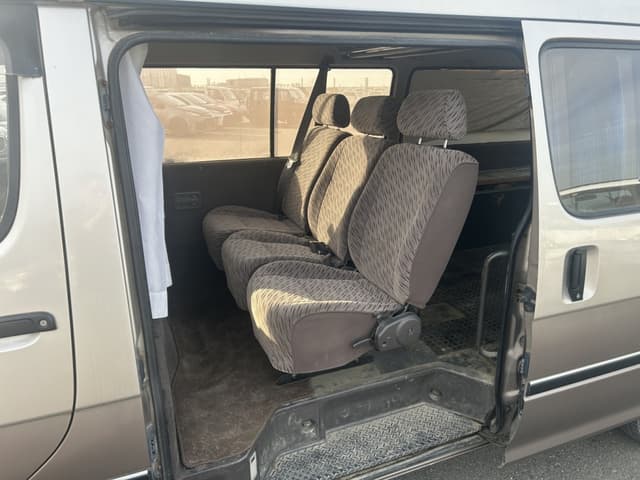 1996 Toyota HiAce JDM car for sale — photo 12 of 25