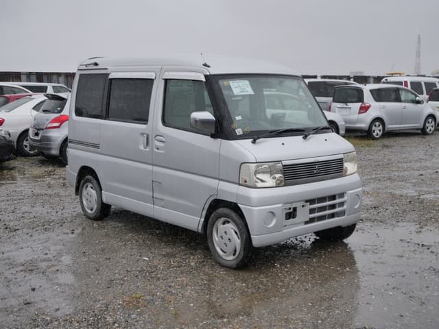 2002 Mitsubishi Town Box JDM car for sale — photo 3 of 25