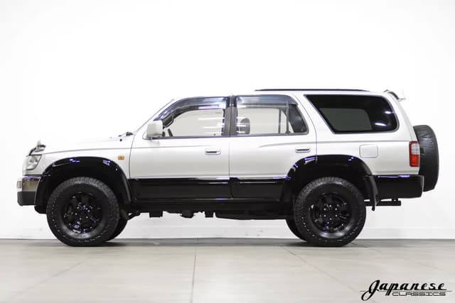 1996 Toyota Hilux JDM car for sale — photo 4 of 25