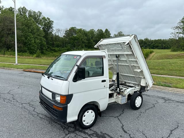 1997 Daihatsu Hijet JDM car for sale — photo 11 of 19