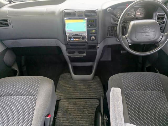 1996 Toyota Granvia JDM car for sale — photo 2 of 25