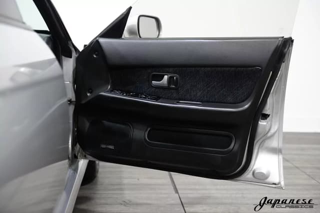 1992 Nissan Skyline JDM car for sale — photo 19 of 25