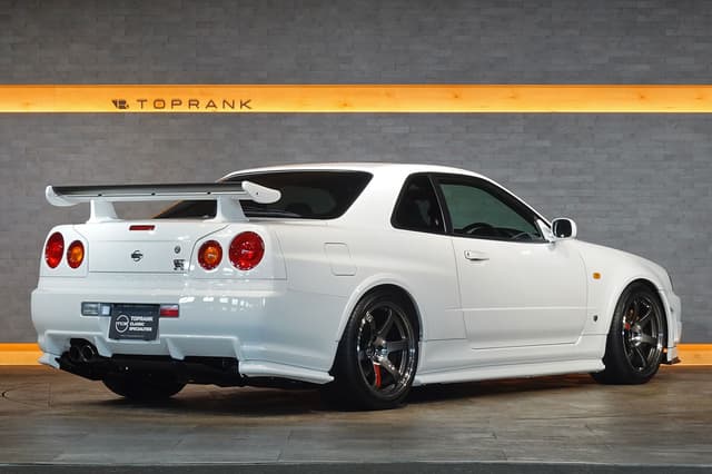1999 Nissan Skyline JDM car for sale — photo 2 of 25