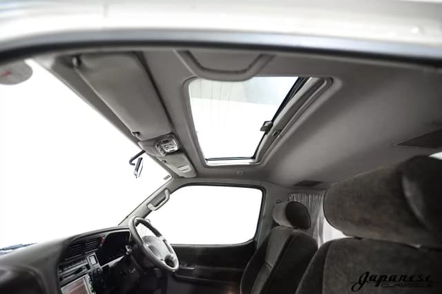 1993 Toyota HiAce JDM car for sale — photo 10 of 25