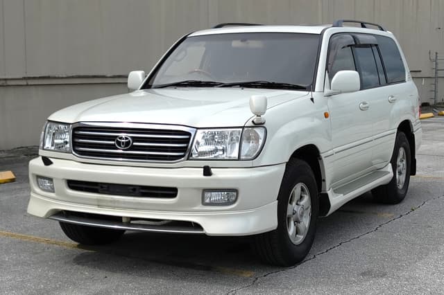 2000 Toyota Land Cruiser JDM car for sale — photo 10 of 17