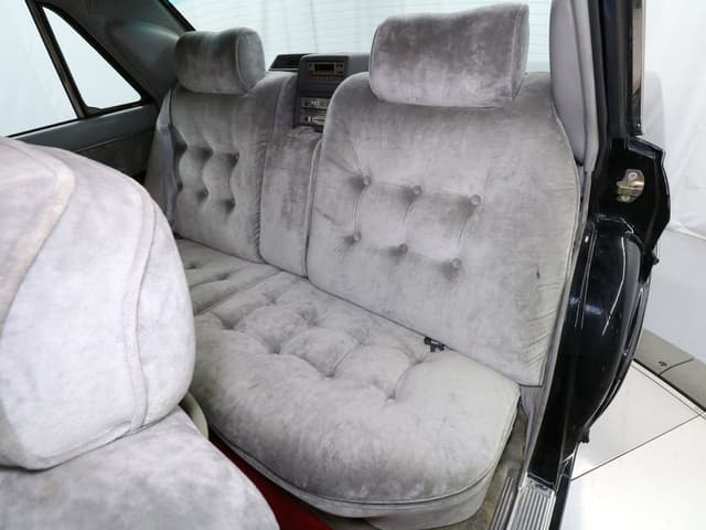 1988 Nissan President JDM car for sale — photo 17 of 25
