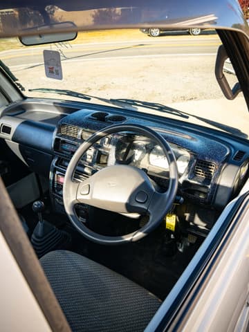 1999 Daihatsu Hijet JDM car for sale — photo 14 of 18