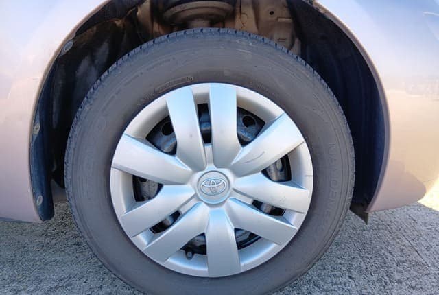 2010 Toyota Vitz JDM car for sale — photo 12 of 25