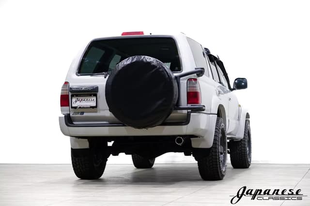 1998 Toyota Hilux Surf JDM car for sale — photo 8 of 25