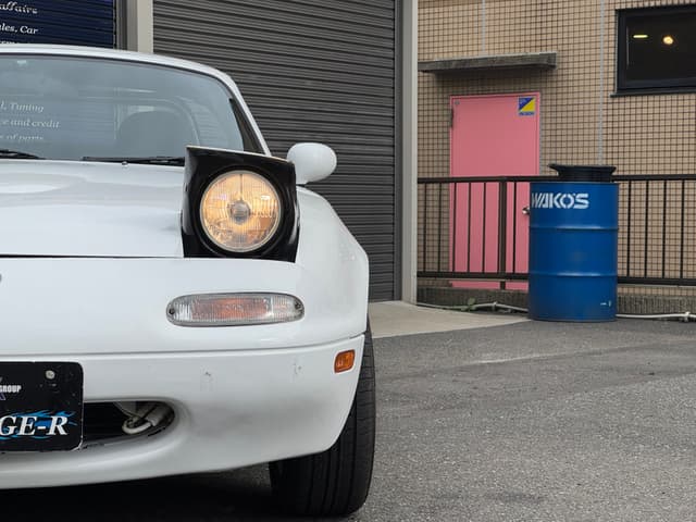 1992 Mazda Roadster (Eunos Roadster / MX-5) JDM car for sale — photo 17 of 25