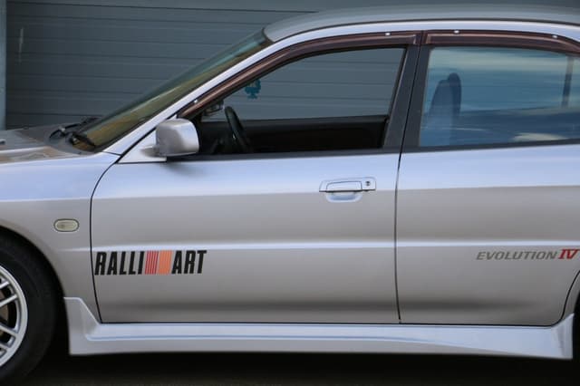 1997 Mitsubishi Lancer Evolution JDM car for sale — photo 9 of 25