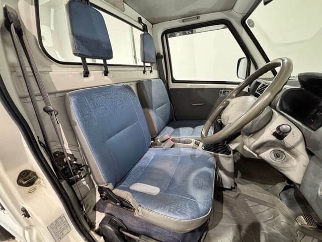 2000 Mitsubishi Minicab JDM car for sale — photo 8 of 25