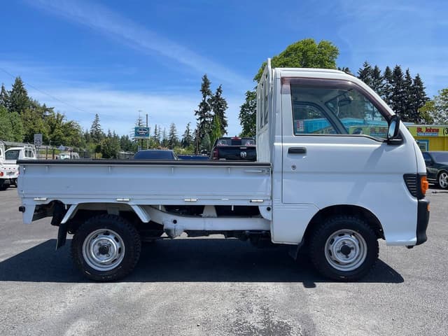 1996 Daihatsu Hijet JDM car for sale — photo 7 of 25
