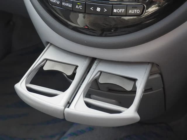 2001 Toyota Estima JDM car for sale — photo 19 of 25