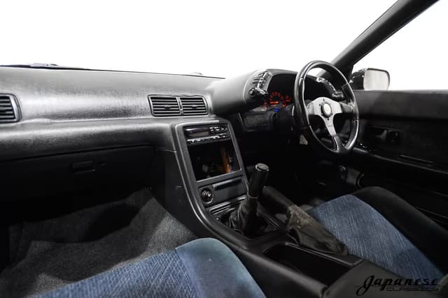 1991 Nissan Skyline JDM car for sale — photo 9 of 25
