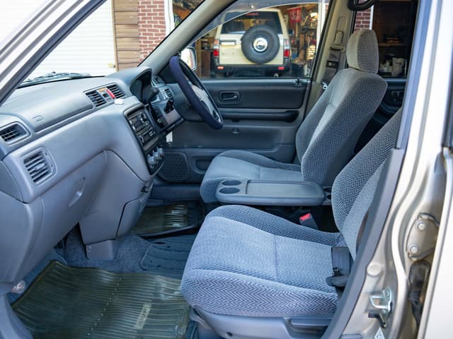 1997 Honda CR-V JDM car for sale — photo 13 of 16
