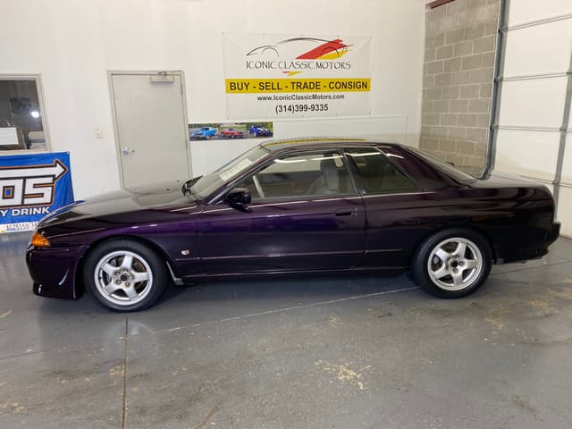 1993 Nissan Skyline JDM car for sale — photo 4 of 21