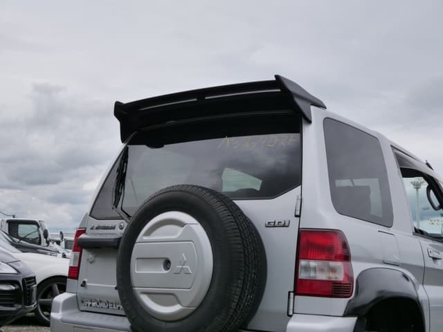 2001 Mitsubishi Pajero JDM car for sale — photo 19 of 25
