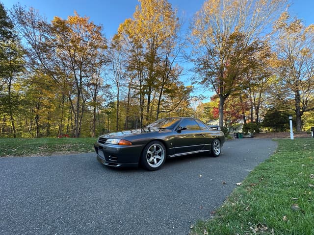 1990 Nissan Skyline JDM car for sale — photo 3 of 13