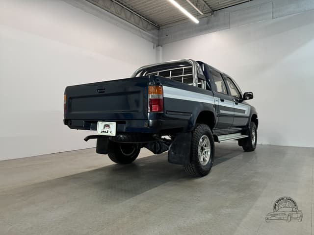 1993 Toyota Hilux JDM car for sale — photo 13 of 25