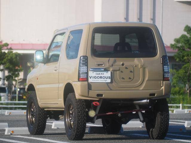 1999 Suzuki Jimny JDM car for sale — photo 6 of 20