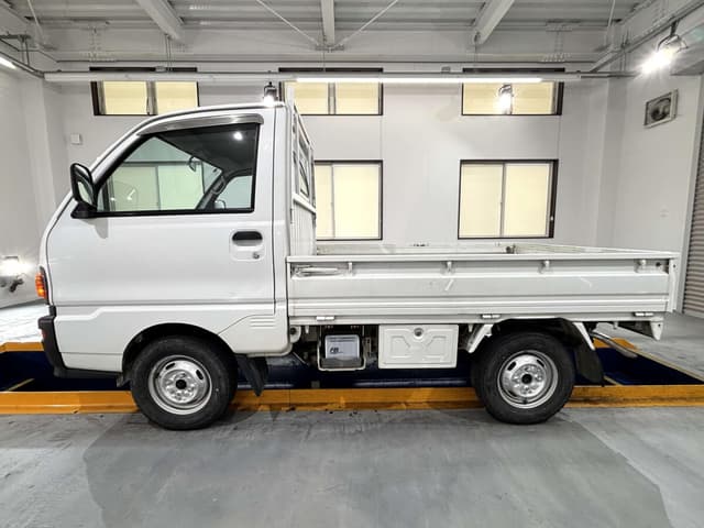 1996 Mitsubishi Minicab JDM car for sale — photo 3 of 25