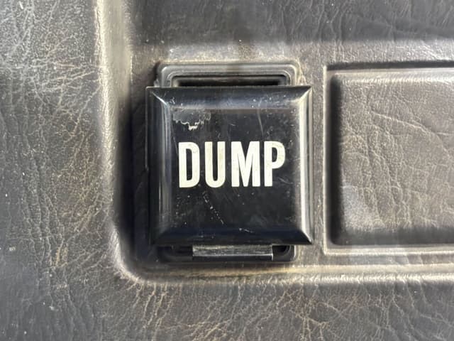 2001 Daihatsu Hijet JDM car for sale — photo 15 of 25