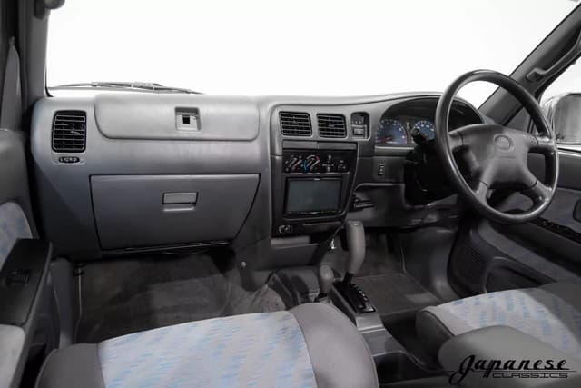 1999 Toyota Hilux JDM car for sale — photo 11 of 25