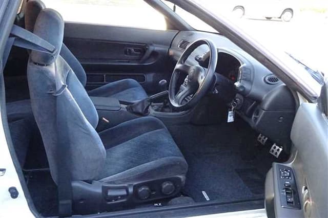 1992 Nissan Skyline JDM car for sale — photo 11 of 24