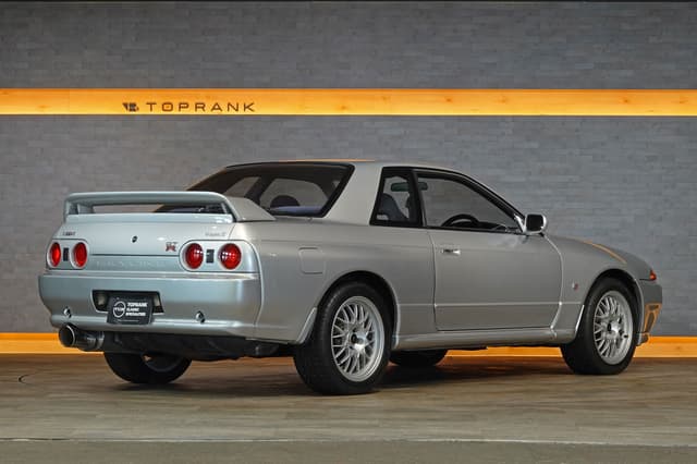 1994 Nissan Skyline JDM car for sale — photo 4 of 25