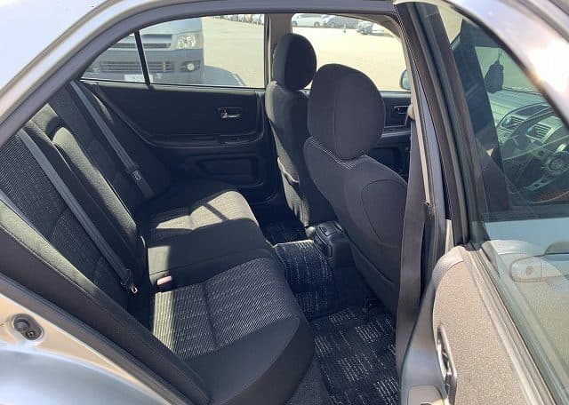 1999 Toyota Altezza JDM car for sale — photo 9 of 24