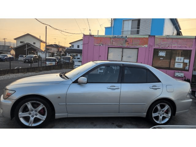 1999 Toyota Altezza JDM car for sale — photo 10 of 24