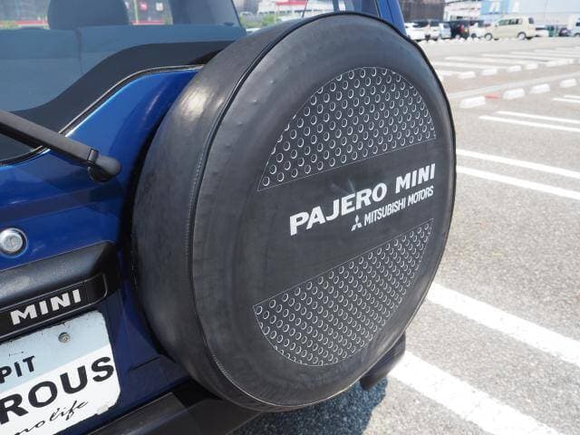 1996 Mitsubishi Pajero Mini JDM car for sale — photo 18 of 20