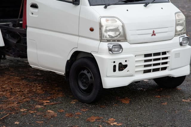 1999 Mitsubishi Minicab JDM car for sale — photo 10 of 18