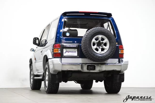 1995 Mitsubishi Pajero JDM car for sale — photo 6 of 25